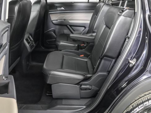 Certified 2022 Volkswagen Atlas SE w/ Panoramic Sunroof Package image 37