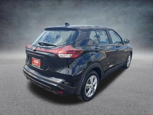 Used 2023 Nissan Kicks S FWD image 3