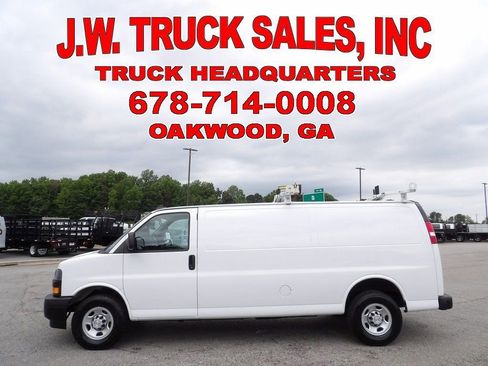 Used 2023 Chevrolet Express 2500 Extended w/ Driver Convenience Package RWD image 2