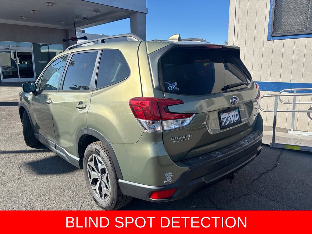 Used 2020 Subaru Forester Premium AWD/4WD image 6