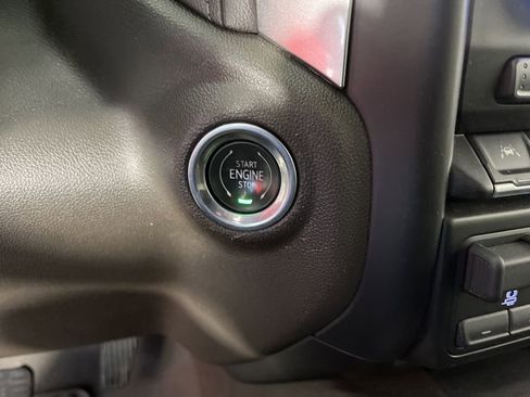 Used 2019 Chevrolet Silverado 1500 LTZ w/ LTZ Premium Package image 34