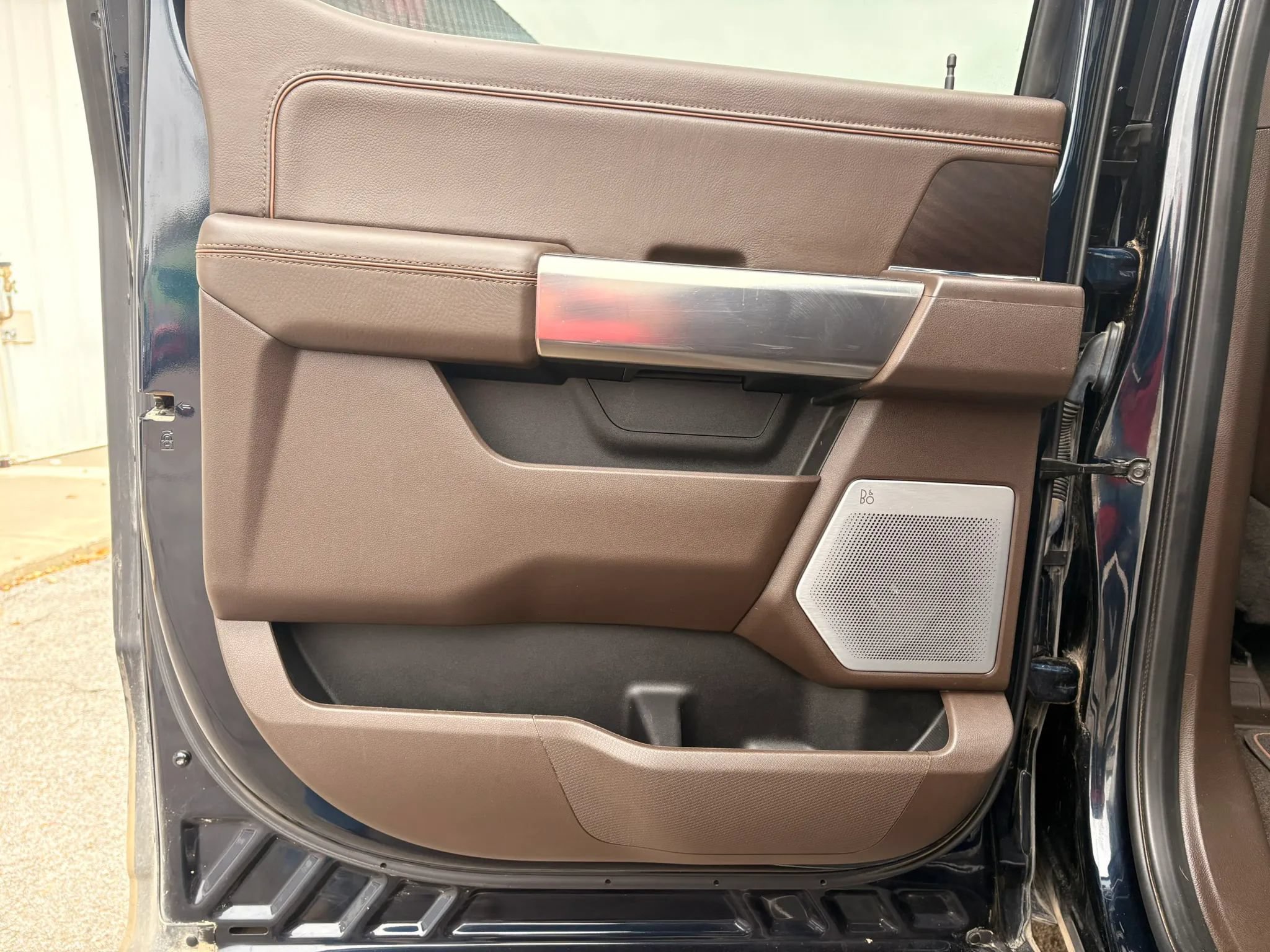 Used 2023 Ford F150 King Ranch w/ Equipment Group 601A High AWD/4WD image 12