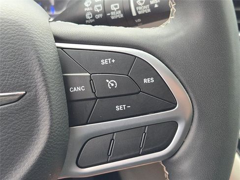 Certified 2023 Chrysler Voyager LX FWD image 34