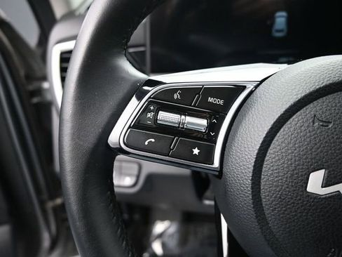 Used 2025 Kia Seltos S image 18