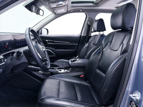 Certified 2024 Kia Telluride S w/ S Sunroof Package FWD image 19
