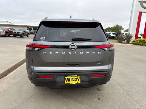 Used 2025 Nissan Pathfinder SV AWD/4WD image 6