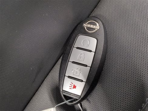 Used 2022 Nissan Frontier PRO-4X w/ Pro-4X Premium Package image 38