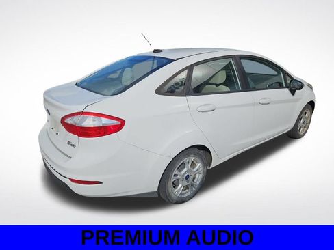 Used 2014 Ford Fiesta SE FWD image 5