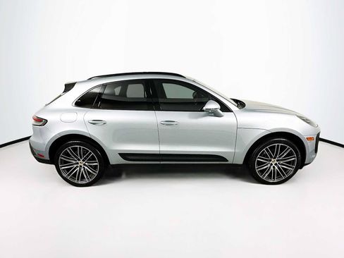 Certified 2026 Porsche Macan AWD/4WD image 8