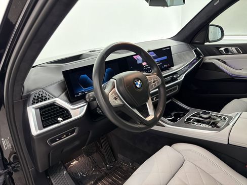 Certified 2024 BMW X7 xDrive40i AWD/4WD image 4