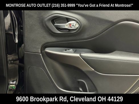 Used 2019 Jeep Cherokee Latitude Plus w/ Comfort/Convenience Group image 48