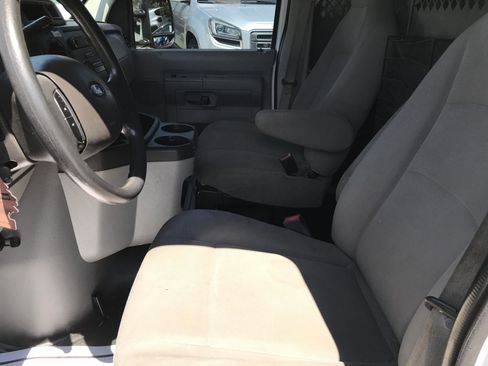 Used 2014 Ford E-350 and Econoline 350 RWD image 12