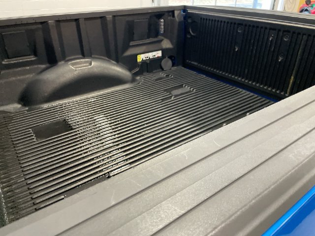 Used 2019 Ford F150 XLT w/ Equipment Group 302A Luxury AWD/4WD image 8
