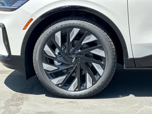 New 2026 Lincoln Nautilus Reserve w/ Jet Appearance Package AWD/4WD image 24