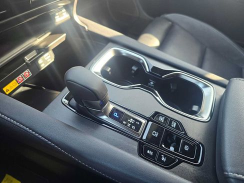 New 2026 Lexus RX 450h AWD image 31