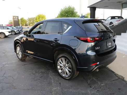Certified 2023 MAZDA CX-5 Signature AWD/4WD image 3