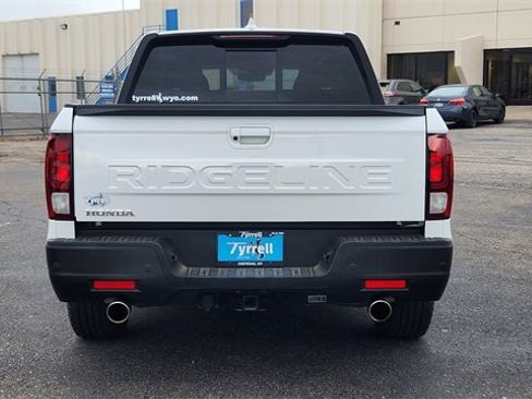 Used 2024 Honda Ridgeline Black Edition image 5