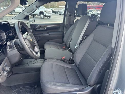 Used 2023 Chevrolet Silverado 1500 LT image 13