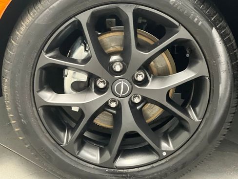 Used 2025 Chrysler Pacifica Limited image 79