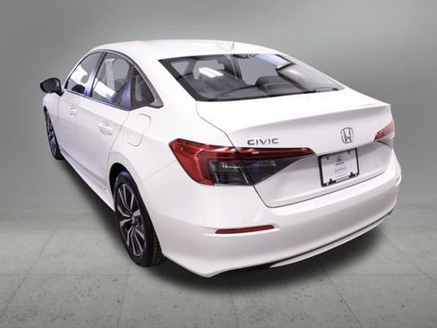 Certified 2024 Honda Civic EX image 4