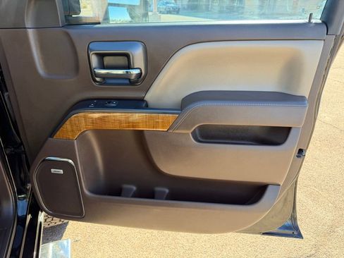 Used 2016 GMC Sierra 2500 SLT w/ Duramax Plus Package image 19