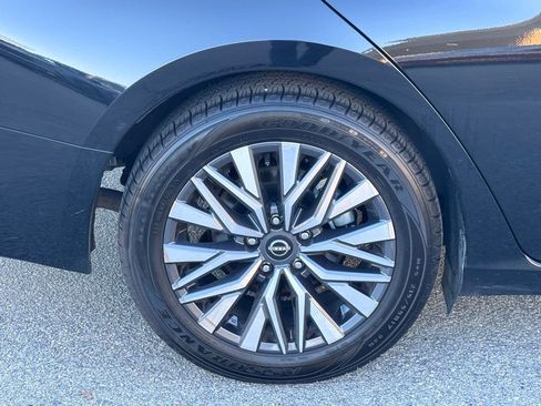 Used 2023 Nissan Altima 2.5 SV image 37