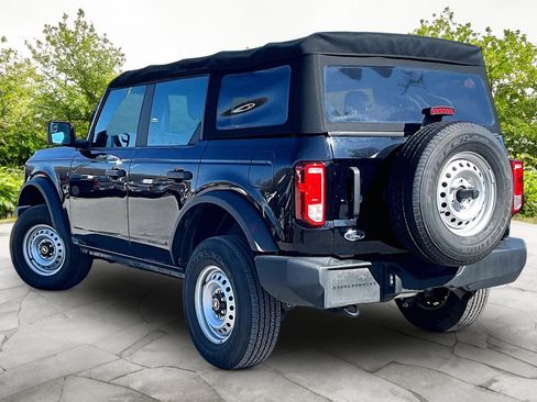 Certified 2022 Ford Bronco 4-Door image 2