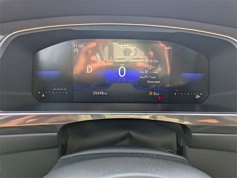 Certified 2023 Volkswagen Tiguan SE R-Line image 30