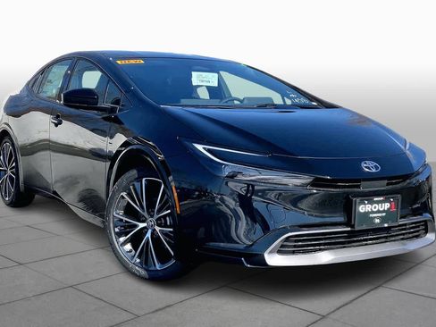 New 2026 Toyota Prius XLE image 2