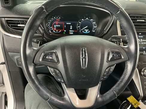 Used 2019 Lincoln MKC Reserve w/ MKC Technology Package image 9