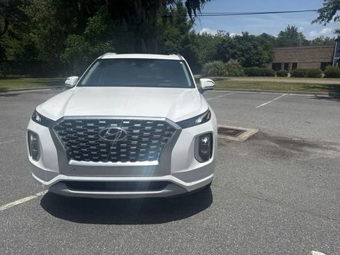 Used 2022 Hyundai Palisade Limited FWD image 3