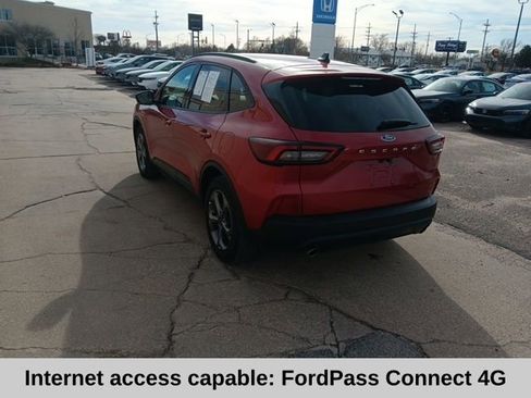 Used 2025 Ford Escape ST-Line image 7
