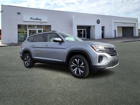 New 2026 Volkswagen Atlas SE image 2