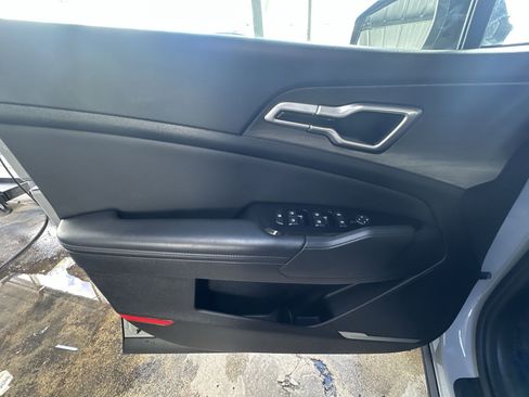 Certified 2023 Kia Sportage X-Line image 32