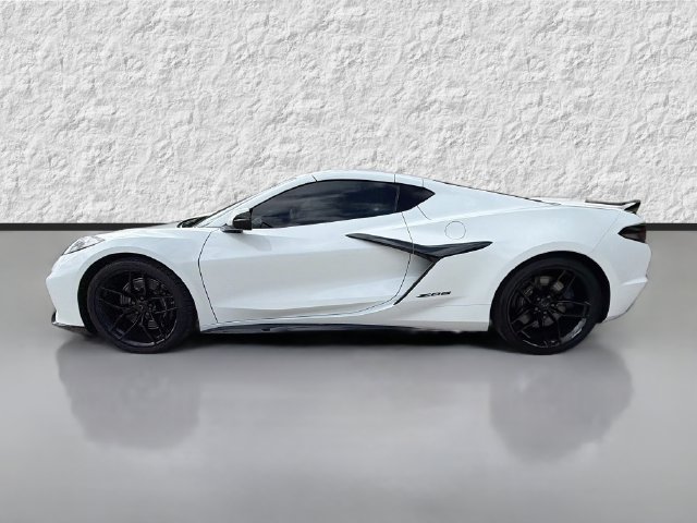 Used 2026 Chevrolet Corvette Z06 RWD image 6