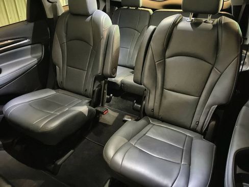 Certified 2021 Buick Enclave Essence image 23