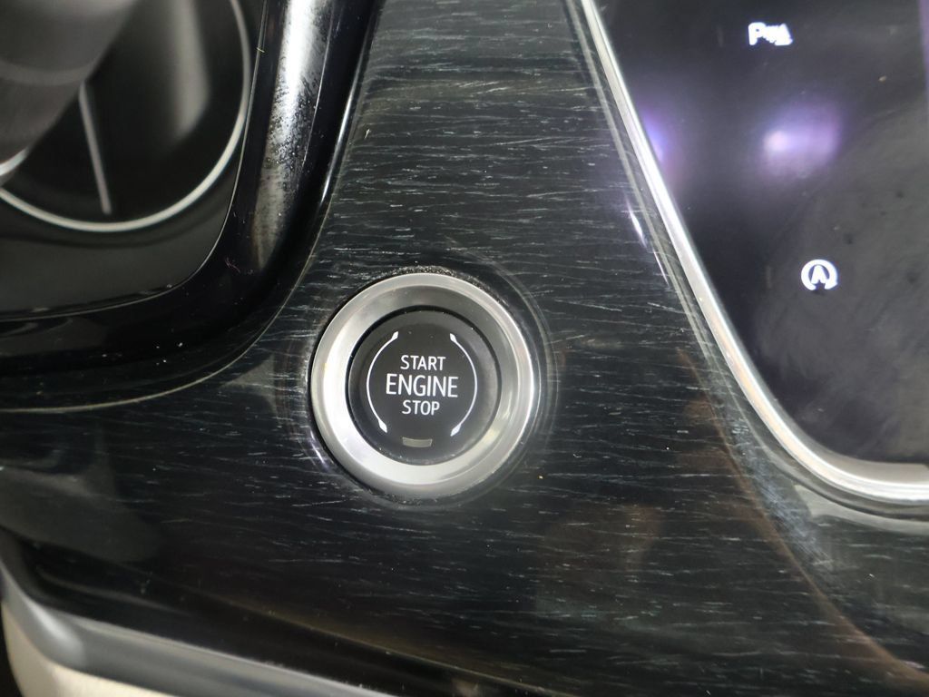 Used 2020 Cadillac XT6 Premium Luxury AWD/4WD image 37