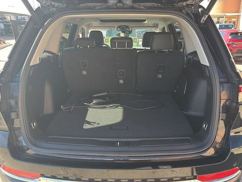 Used 2022 Jeep Grand Cherokee Limited 4xe image 14