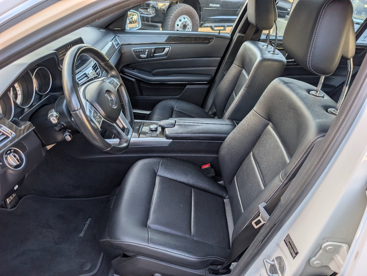 Used 2015 Mercedes-Benz E 350 4MATIC Wagon image 2