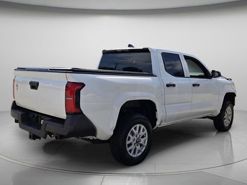 Used 2024 Toyota Tacoma SR RWD image 8