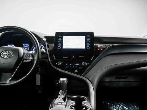 Certified 2023 Toyota Camry SE image 13