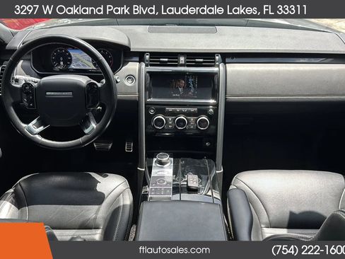 Used 2020 Land Rover Discovery HSE image 28