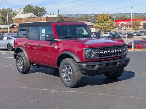 New 2025 Ford Bronco Big Bend image 2