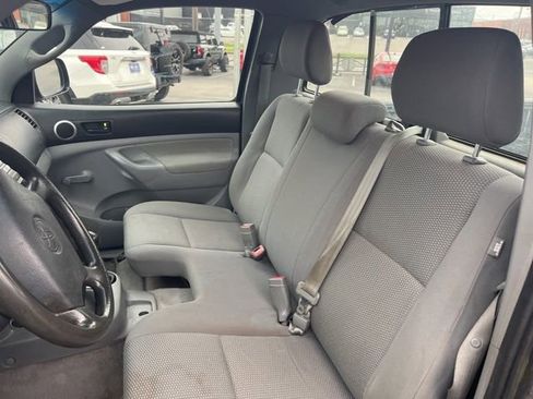 Used 2010 Toyota Tacoma 4x4 Regular Cab image 9