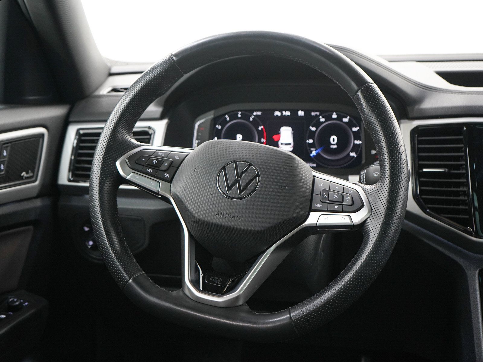 Used 2023 Volkswagen Atlas Cross Sport SEL Premium R-Line AWD/4WD image 19
