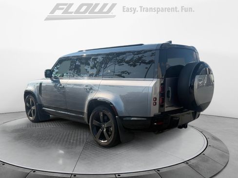 Used 2024 Land Rover Defender 130 X-Dynamic SE AWD/4WD image 6