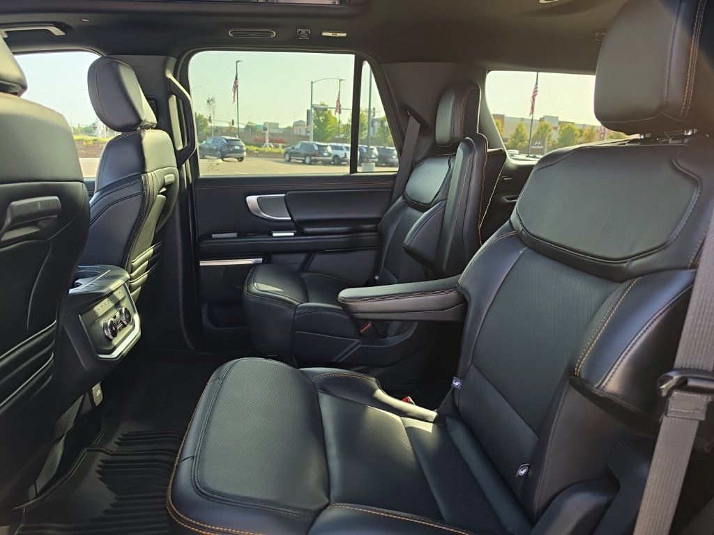 Used 2025 Ford Expedition Tremor AWD/4WD image 24