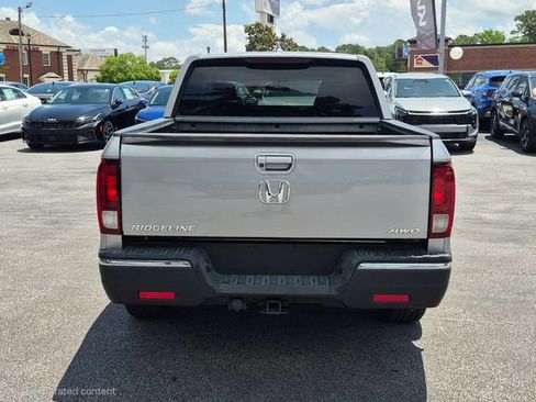 Used 2019 Honda Ridgeline Sport image 3