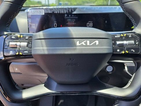 New 2026 Kia Sorento S w/ S Panoramic Sunroof Package FWD image 9