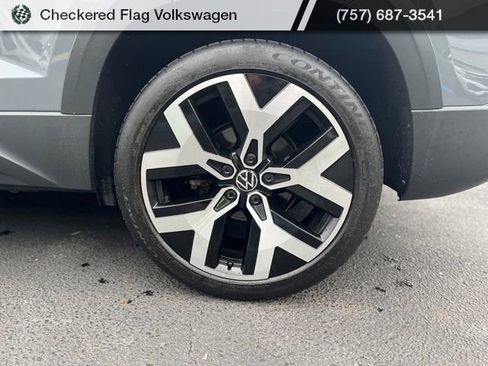 Used 2022 Volkswagen Taos SEL AWD/4WD image 9